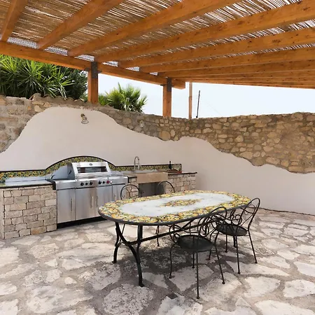 Villa Anthea Montallegro